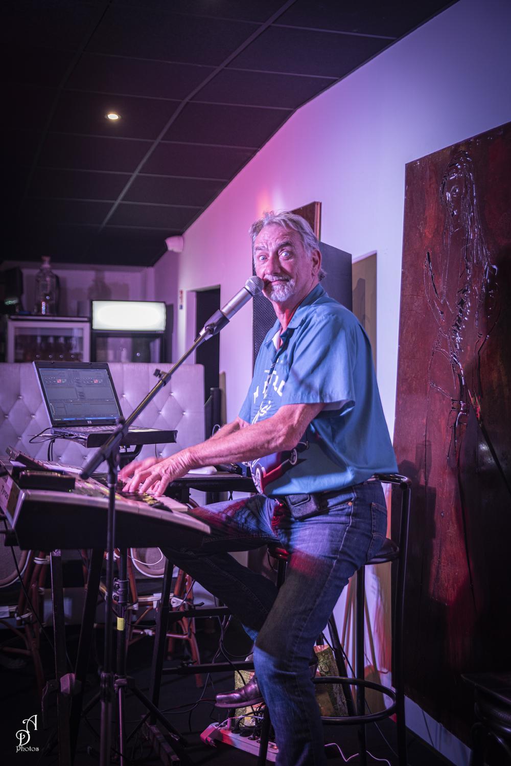 Photo de CHEZ MAXIME CLUB 19