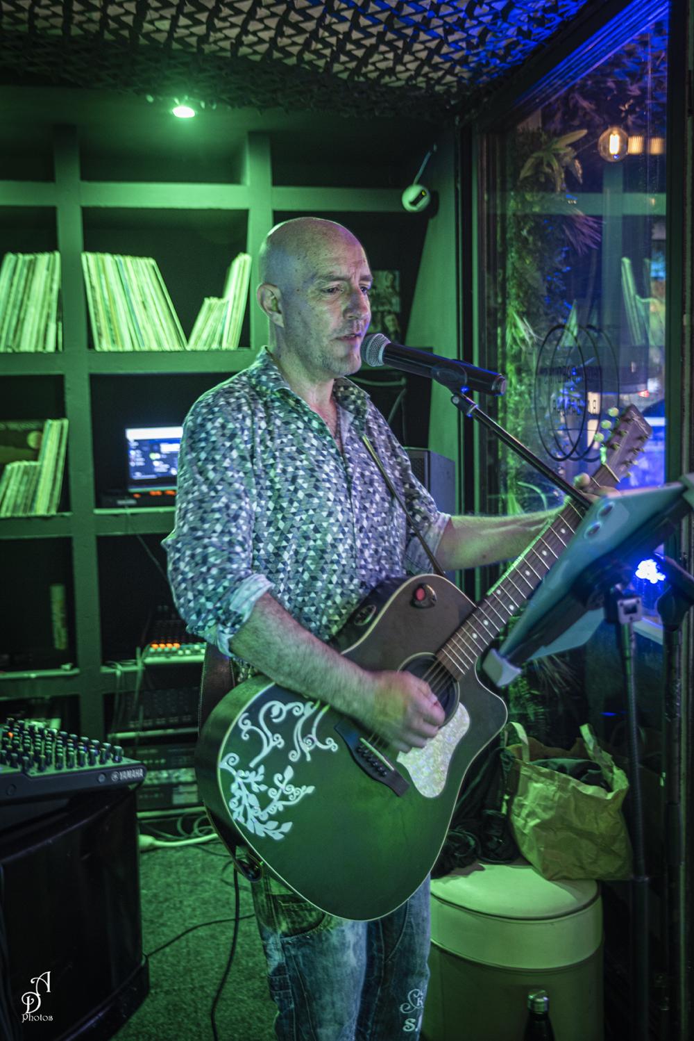 Photo de JARDIN S BAR