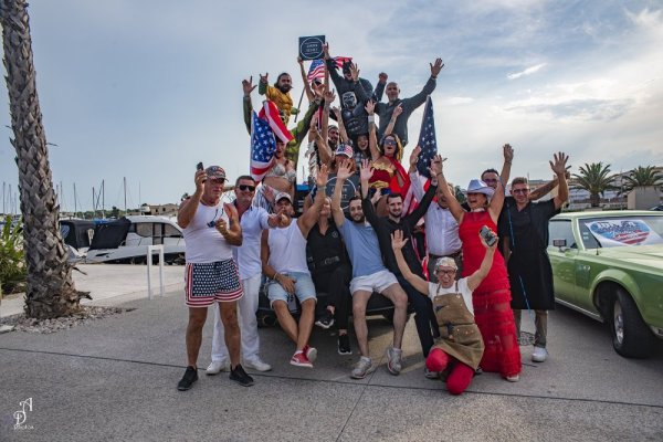 Photo de JARDIN S BAR