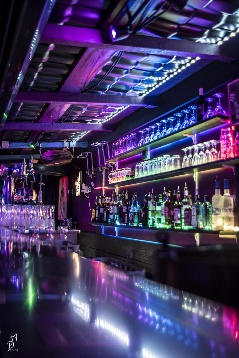 Photo de LE LOOK BAR LGBT