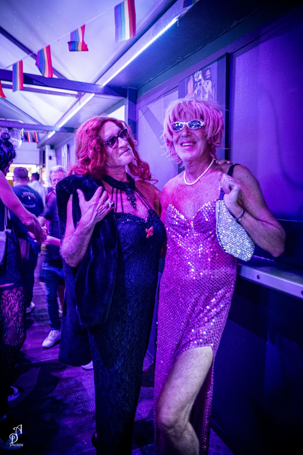 Photo de LE LOOK BAR LGBT