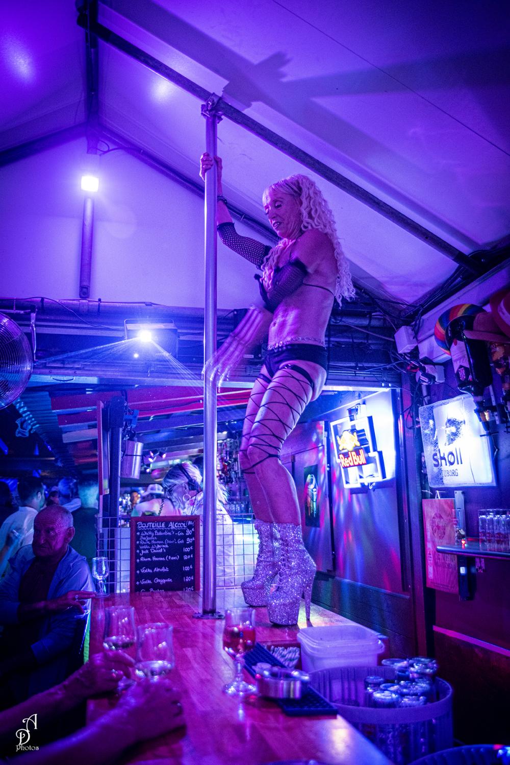 Photo de LE LOOK BAR LGBT