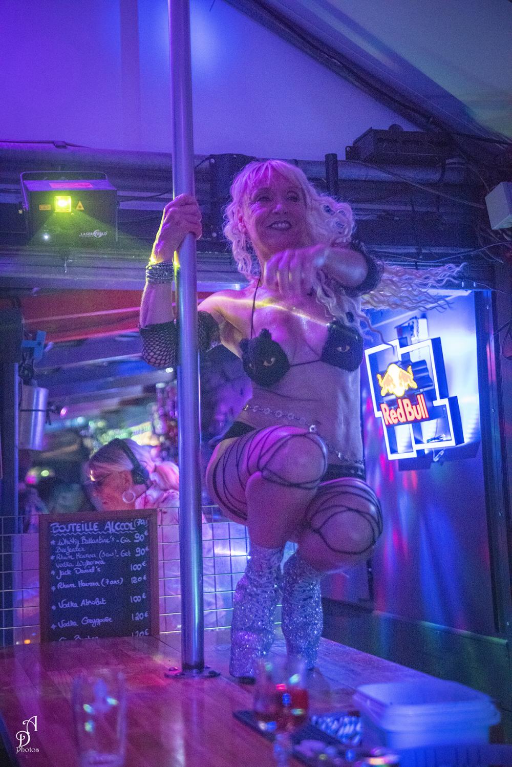 Photo de LE LOOK BAR LGBT