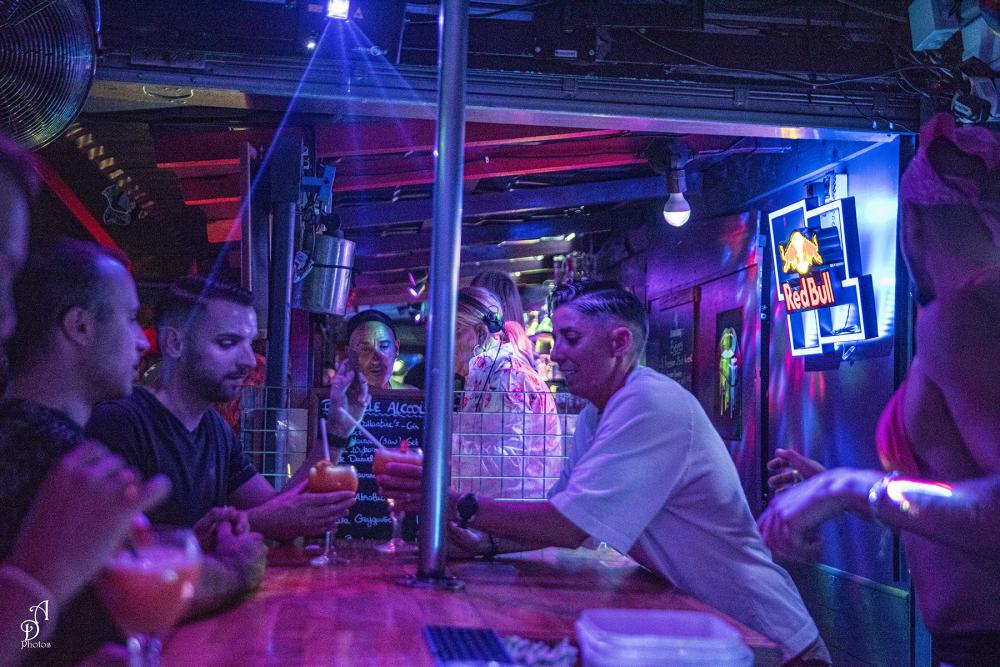 Photo de LE LOOK BAR LGBT