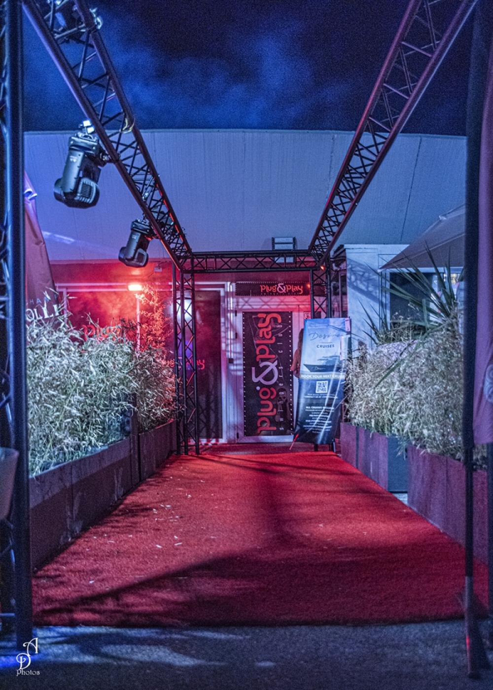 Photo de PLUG & PLAY