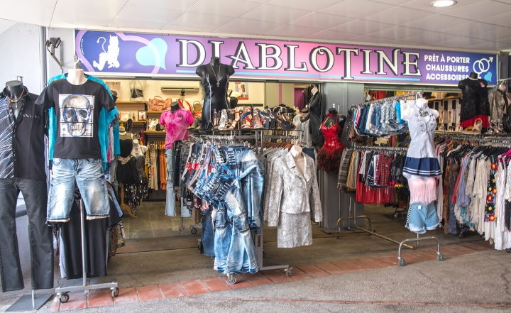 <br />
<b>Warning</b>:  Trying to access array offset on value of type bool in <b>/home/capnatu/public_html/web-commercant.php</b> on line <b>825</b><br />
<br />
<b>Deprecated</b>:  htmlspecialchars(): Passing null to parameter #1 ($string) of type string is deprecated in <b>/home/capnatu/public_html/web-commercant.php</b> on line <b>825</b><br />
<br />
<b>Warning</b>:  Trying to access array offset on value of type bool in <b>/home/capnatu/public_html/web-commercant.php</b> on line <b>825</b><br />
<br />
<b>Deprecated</b>:  htmlspecialchars(): Passing null to parameter #1 ($string) of type string is deprecated in <b>/home/capnatu/public_html/web-commercant.php</b> on line <b>825</b><br />
Photo de ,  au Cap d'Agde - Village Naturiste